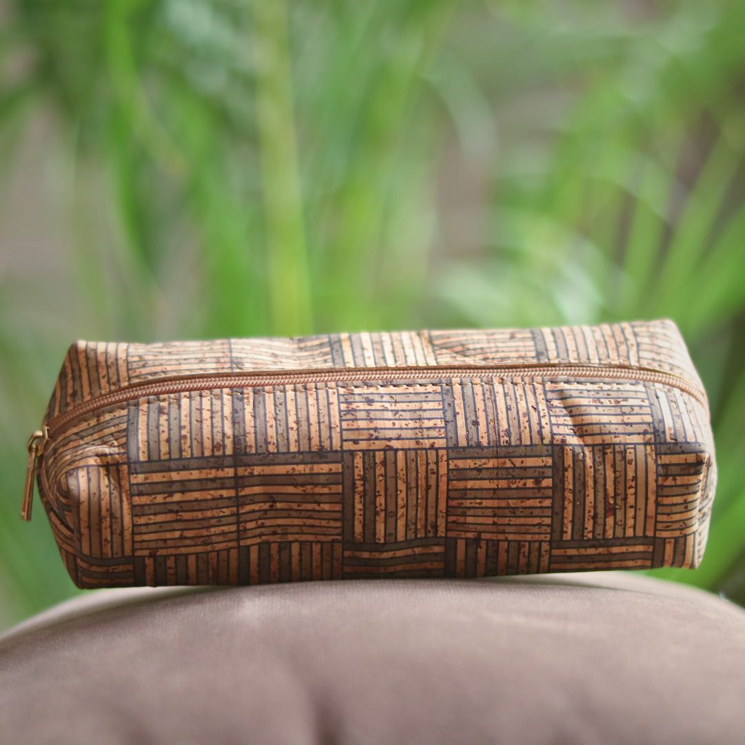 Checkers: Natural Cork Utility Pouch