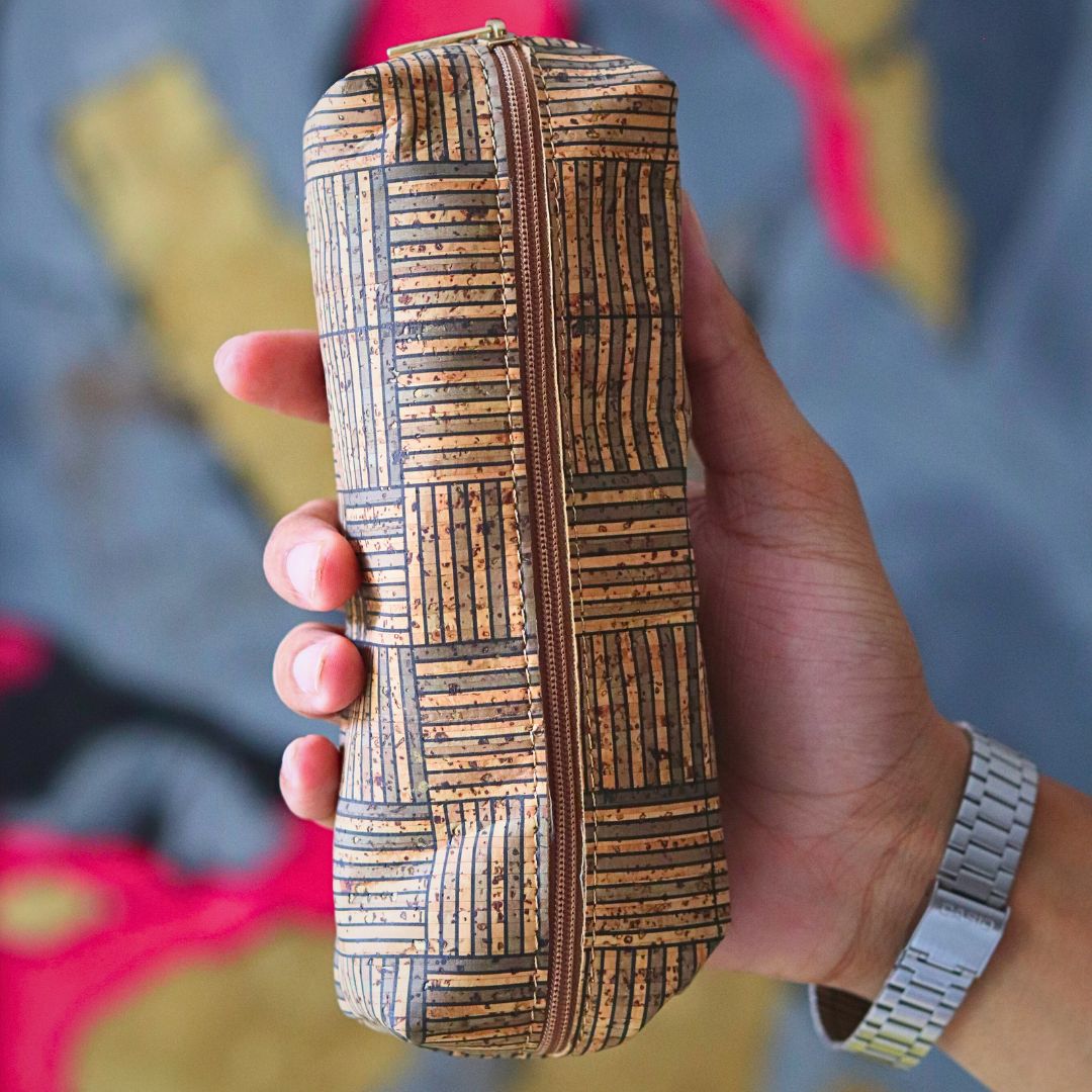 Checkers: Natural Cork Utility Pouch