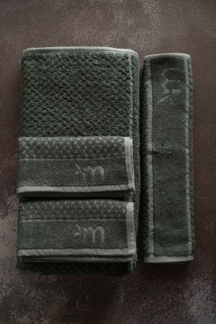 Bamboo Fluffy Bath Set, 1 Bath 560GSM, 1 Hand and 2 Face Towel Terry 480 GSM - Good Charcoal