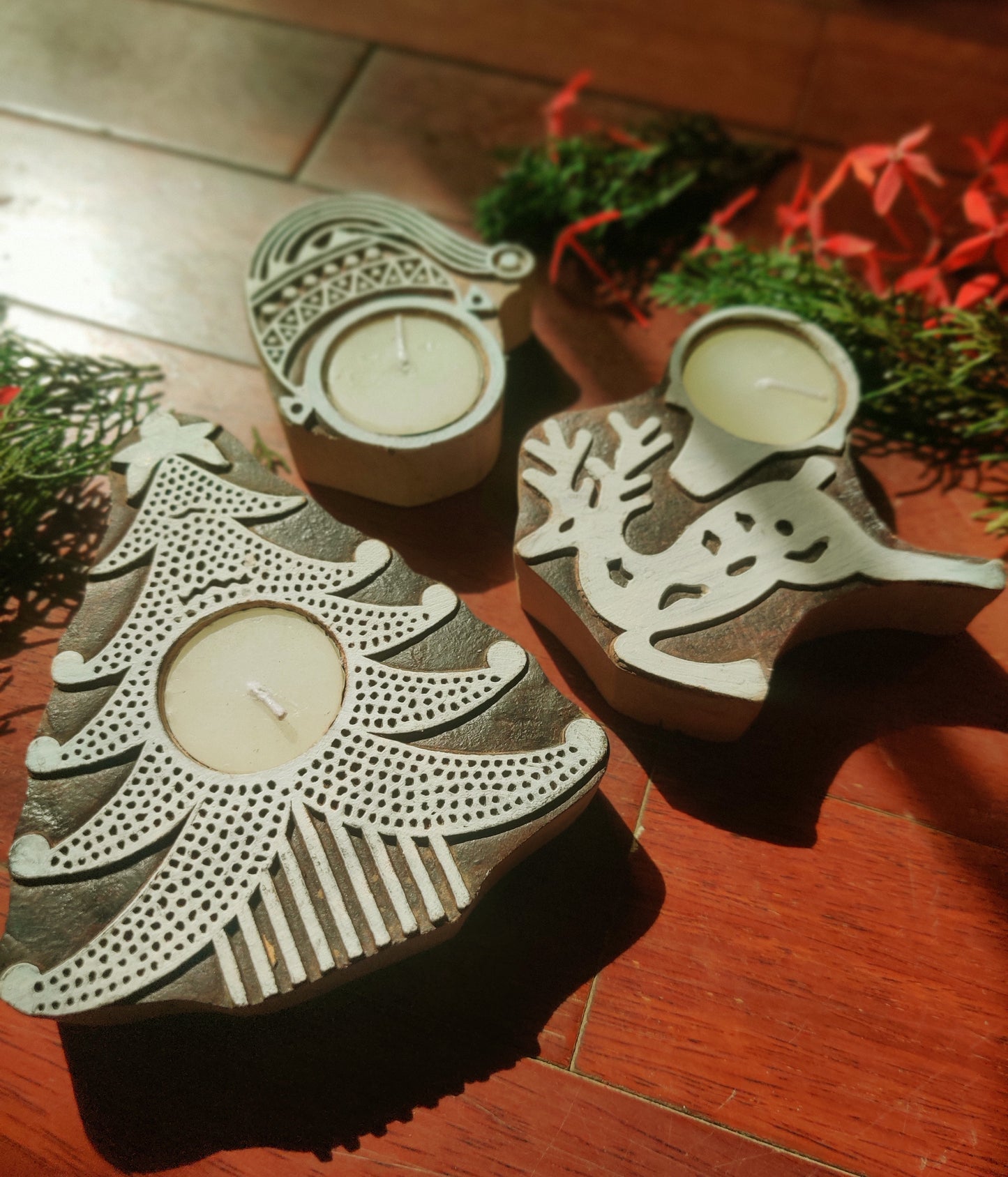 Handcrafted Wooden Christmas Tea Light Candle Holder - Set of 3