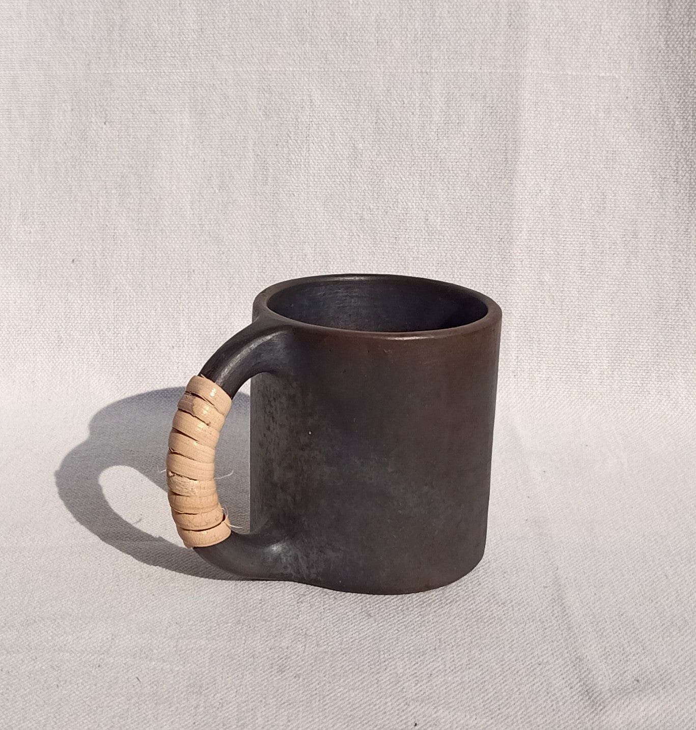 Longpi Black Pottery Coffee Mug Large