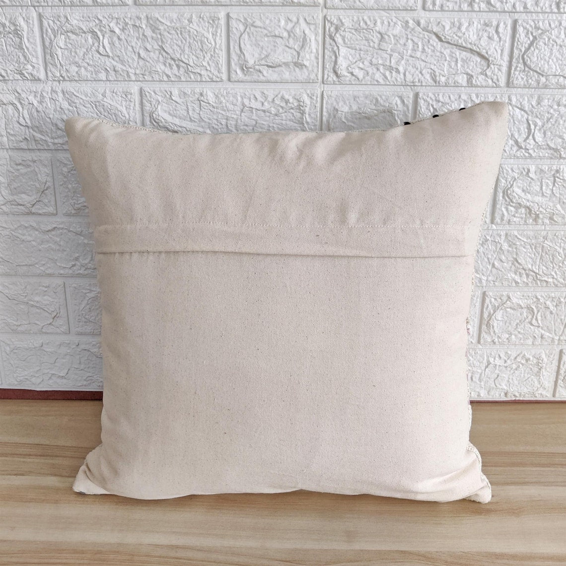 Ivory and Red Tufted Cotton Cushion Cover