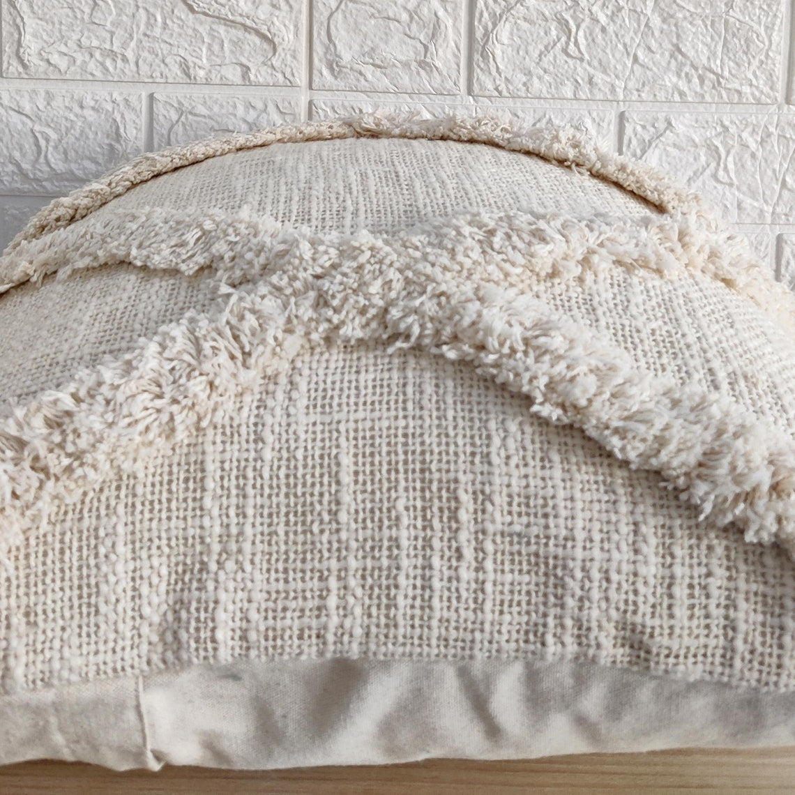 Ivory Handtufted Cotton Cushion Cover
