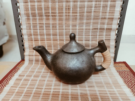 Longpi Black Pottery Small Round Tea Pot