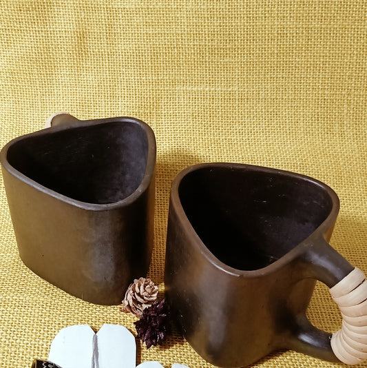 Longpi Black Pottery Trikon Coffee Mug Small